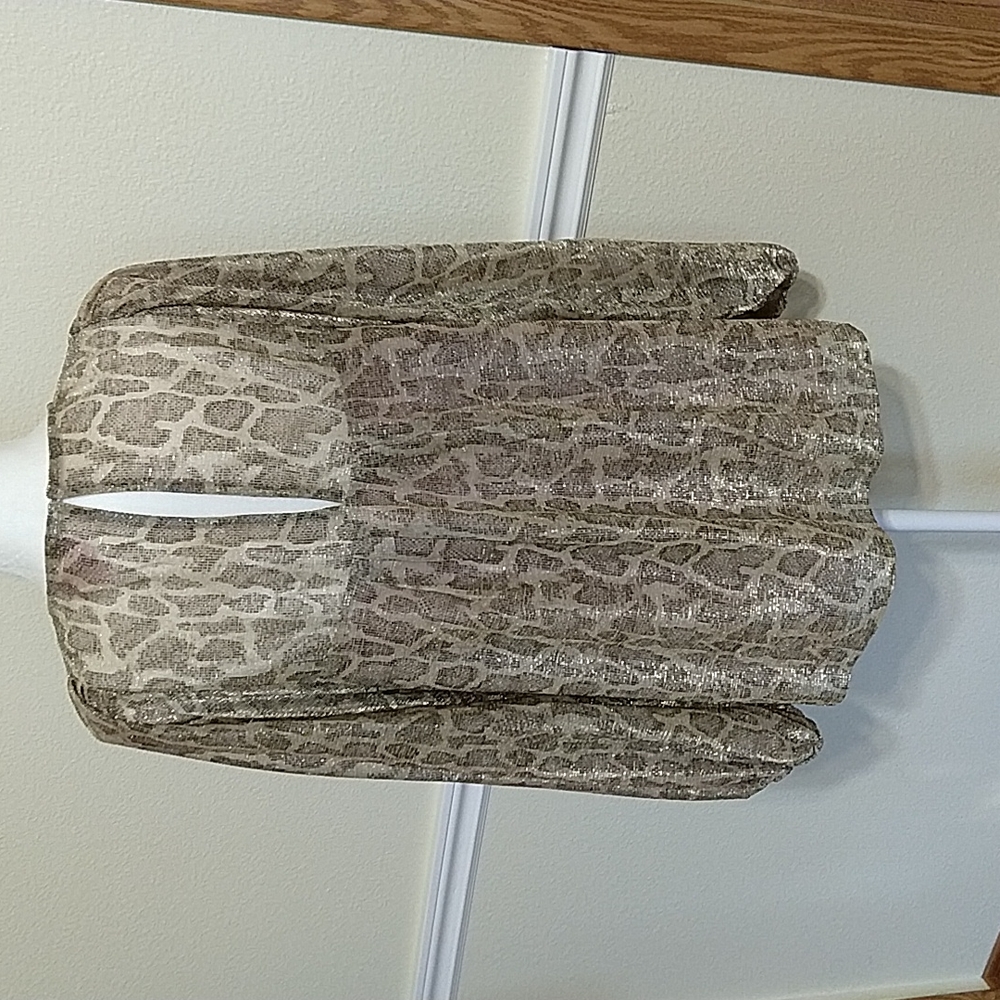 Stunning Glitter Python Print Blouse - Picture 5 of 12